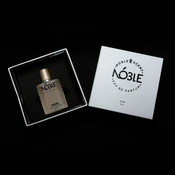 Noire Noble Scent dengan variasi top middle bottom notes dengan kemasan terbuka